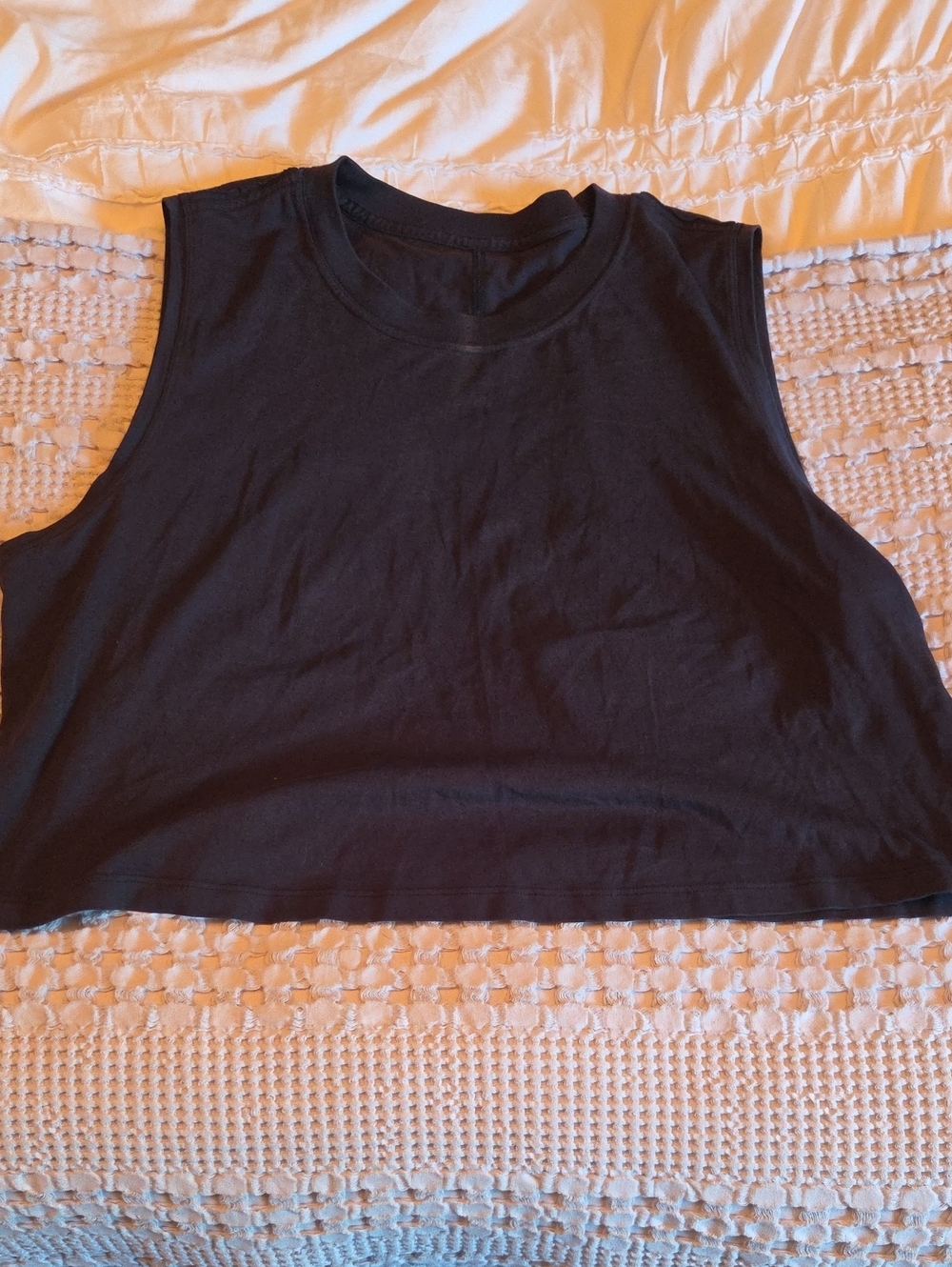 Lululemon Black Sleeveless Cropped Tank Top Xl